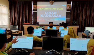 Panitia UAM MTsN 1 Kota Fasilitasi Guru Penyusun Soal dengan Komputer dan Jaringan Internet