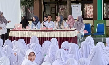 Ko Kurikuler MTsN 1 Kota Gorontalo Gandeng Dinas Kesehatan Provinsi Gorontalo Sosialisasikan “Isi Piringku” dan PHBS