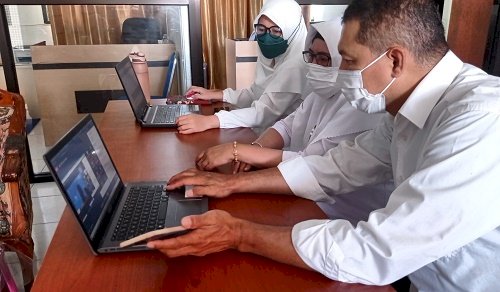 Operator SAKTI MTsN 1 Kota Mengikuti EUT SAKTI Secara Virtual