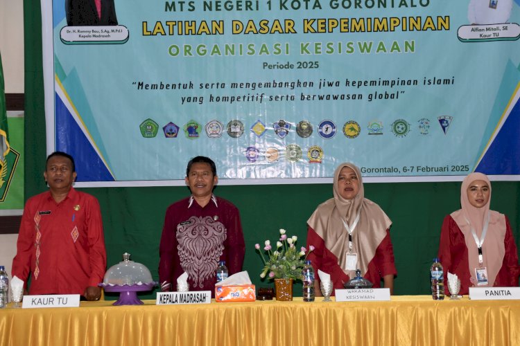 Kepala Madrasah Buka Secara Resmi Kegiatan Latihan Dasar Kepemimpinan (LDK) Periode 2025