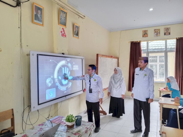 Pembukaan Ujian Madrasah MTsN 1 Kota Gorontalo Tahun Pelajaran 2025/2026